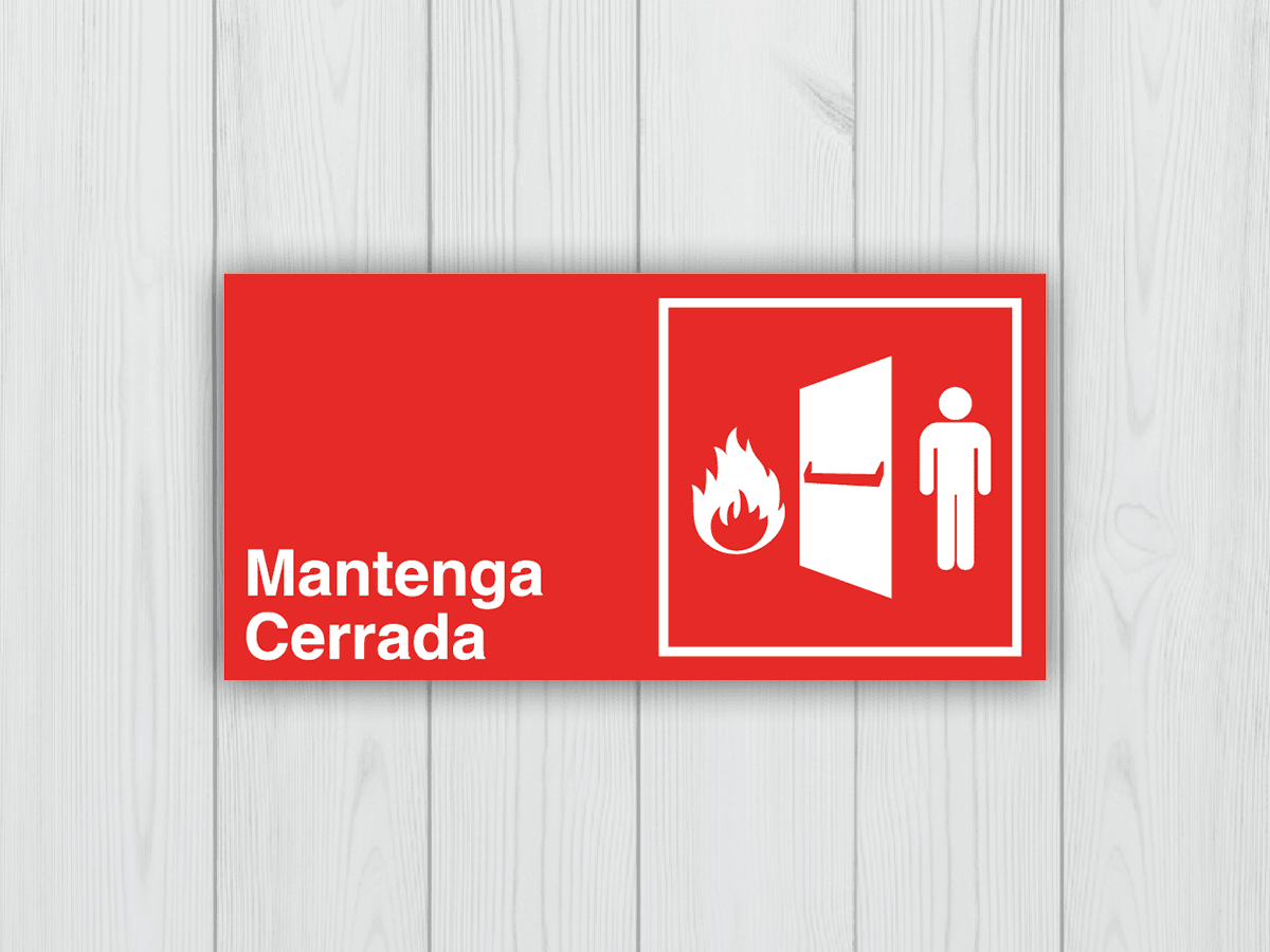 mantenga cerrada